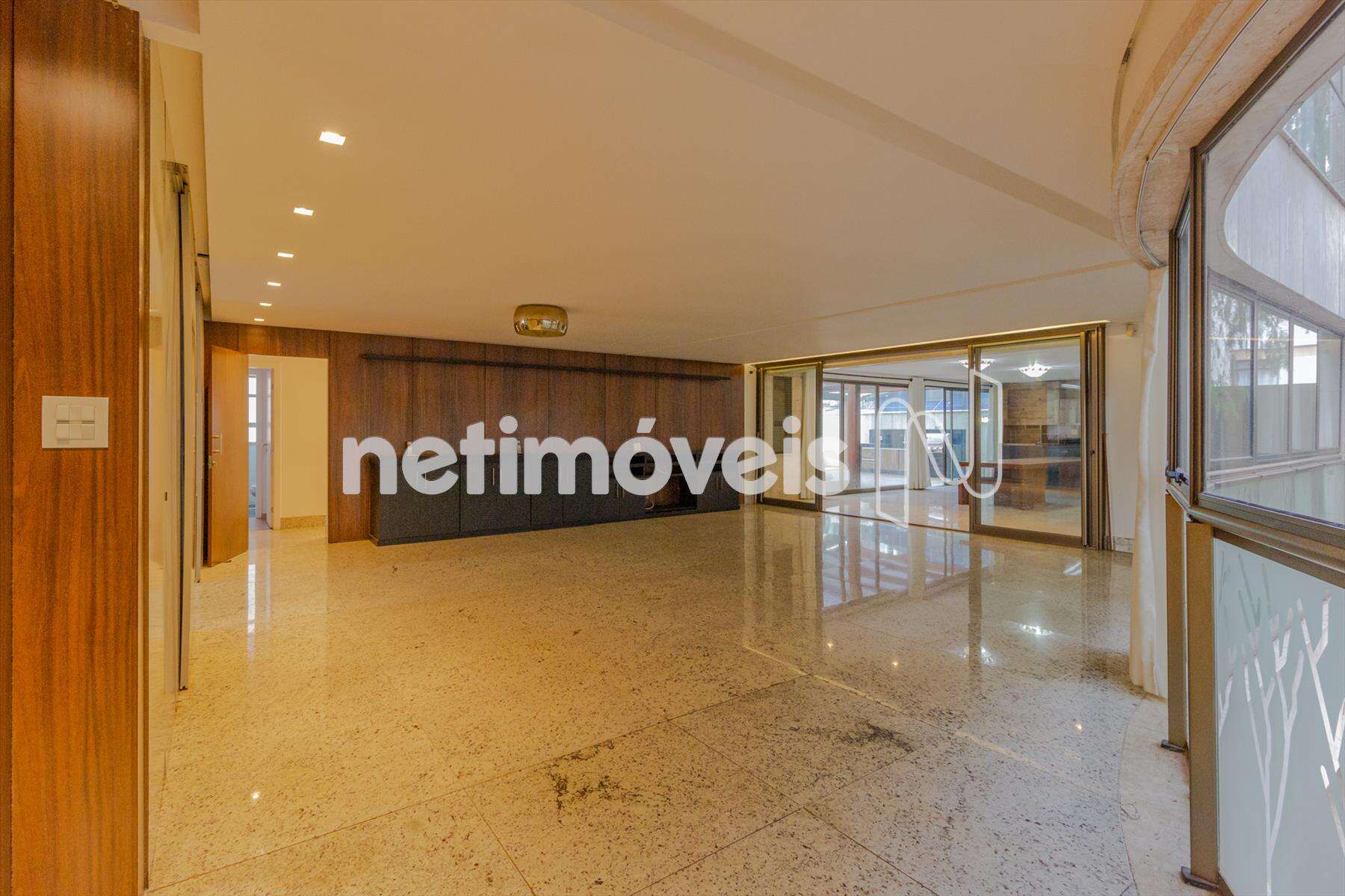 area-privativa-04-quartos-serra