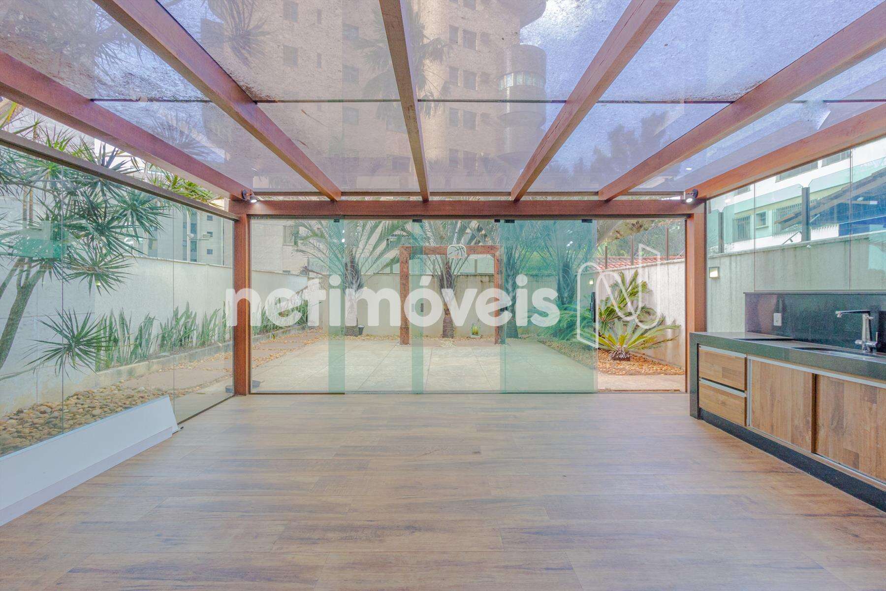 area-privativa-04-quartos-serra