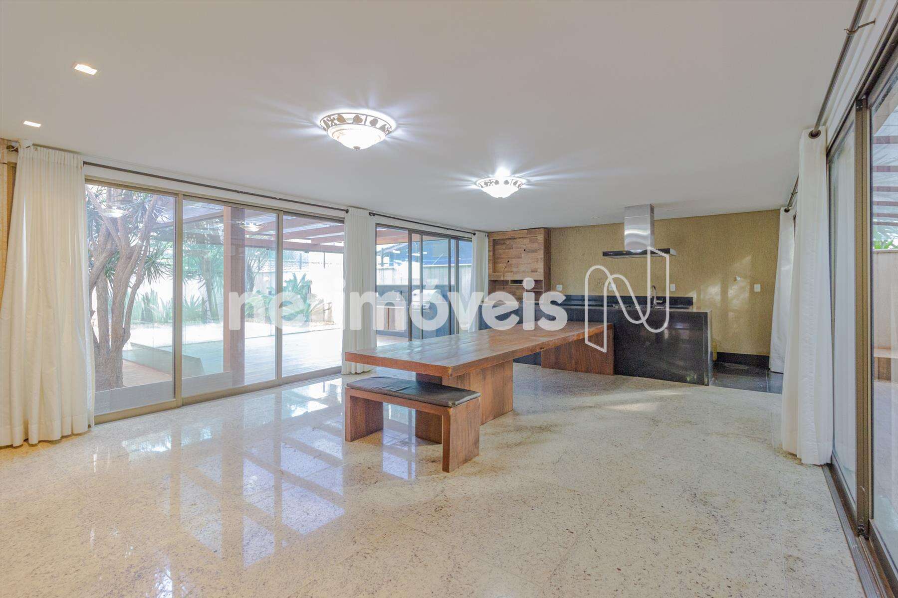 area-privativa-04-quartos-serra