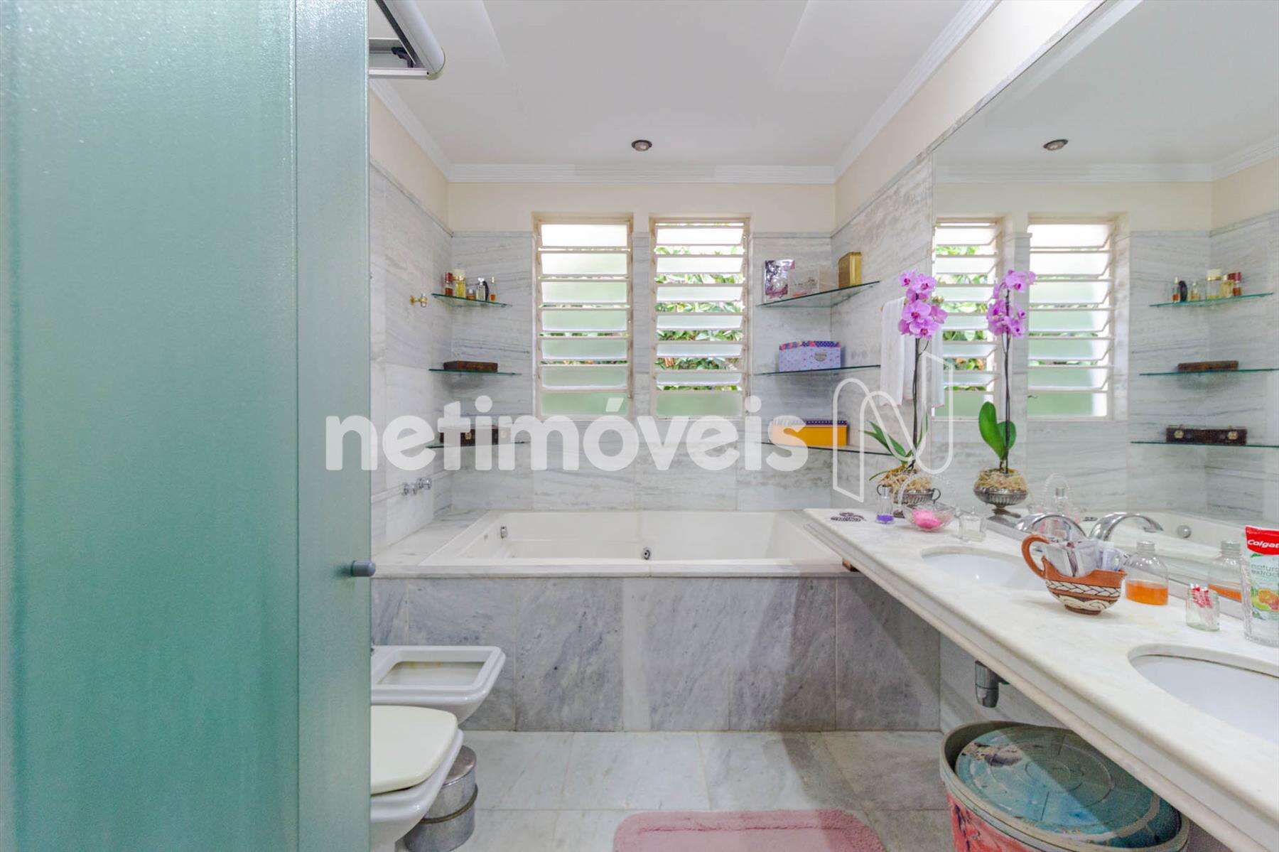 casa-09-quartos-santa-amélia-bh