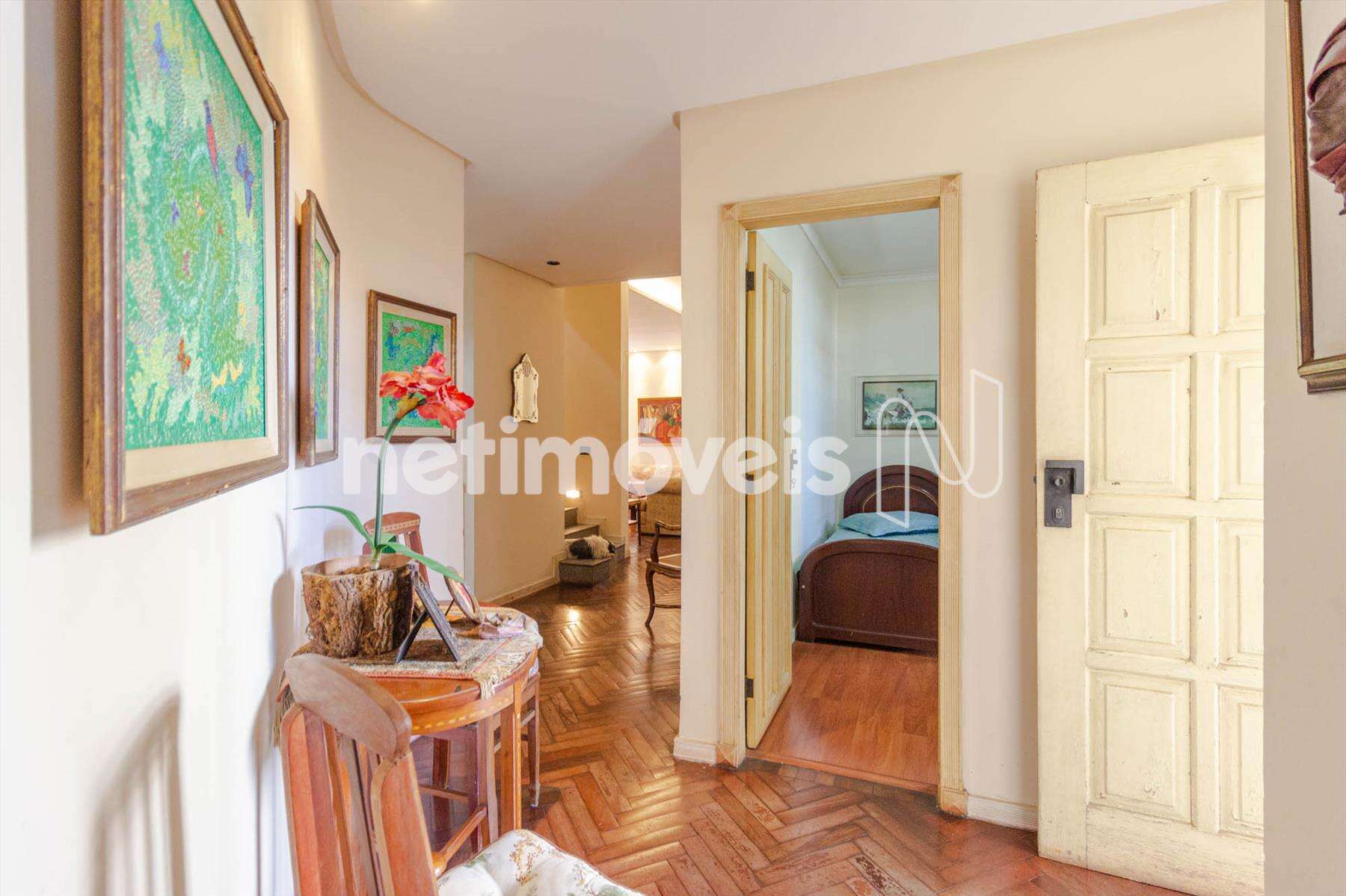 casa-09-quartos-santa-amélia-bh